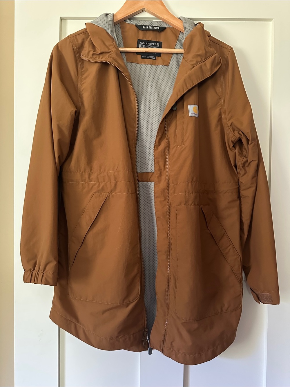 Carhartt women’s Hooded Raincoat in Brown/Tan